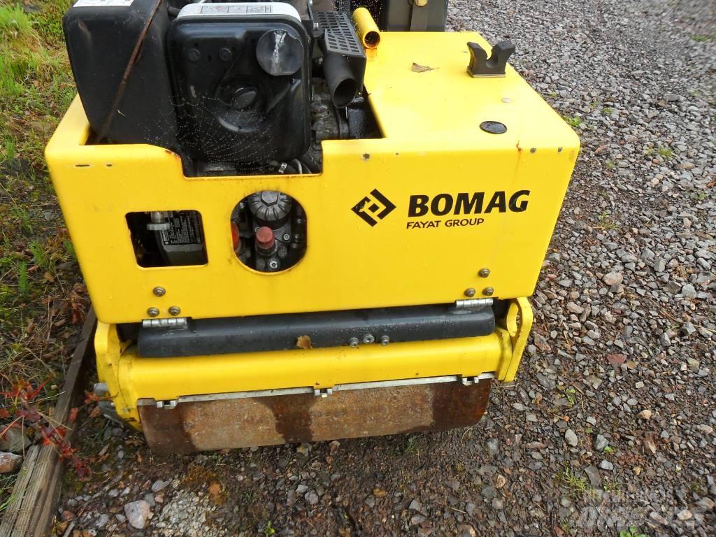Bomag BW 65 H مداحل ثنائية الاسطوانة