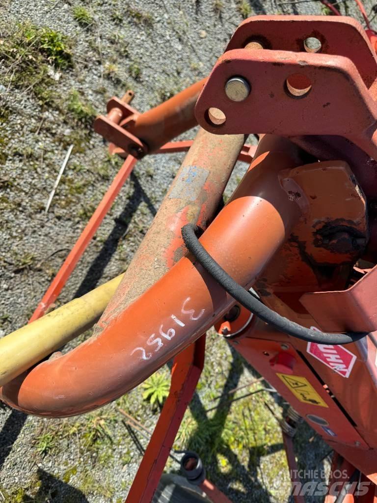 Kuhn GF6301 MH مكابس وميبسات التبن
