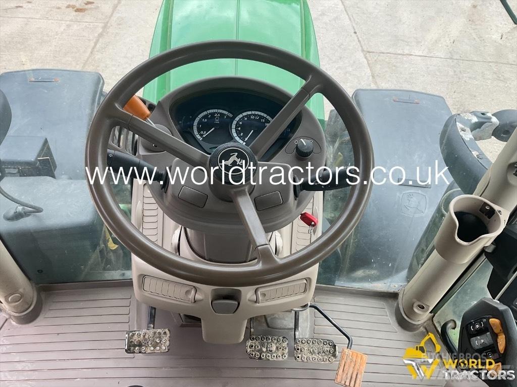 John Deere 6215 R الجرارات
