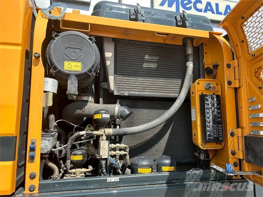 Hyundai HW160 حفارات بعجل