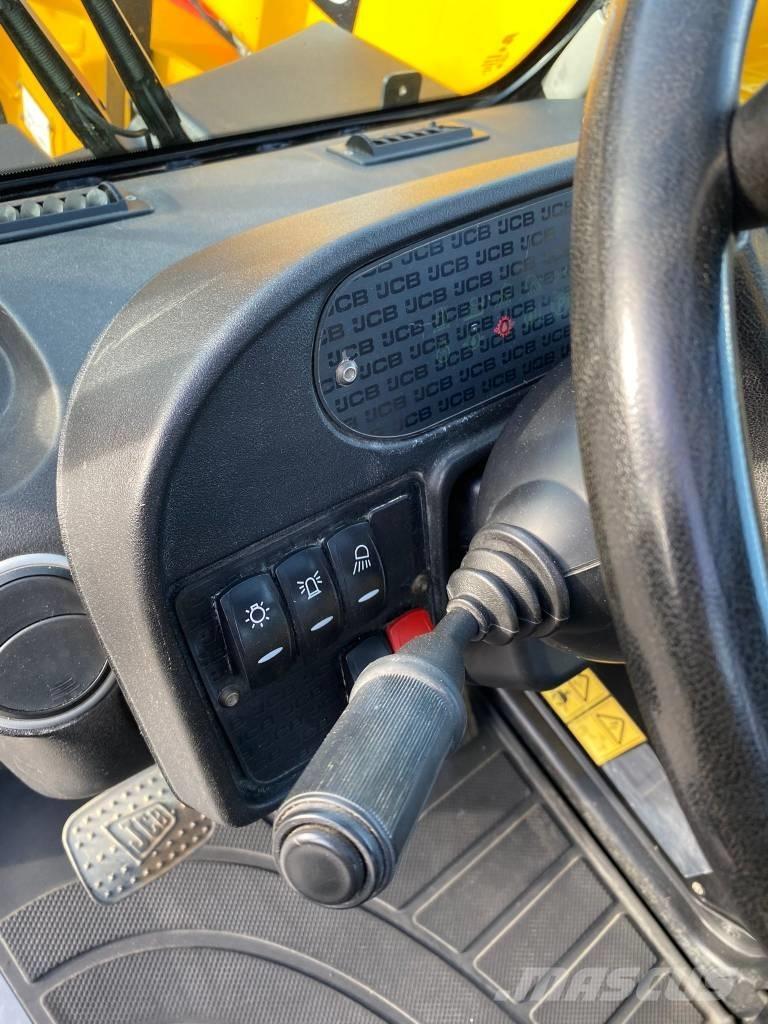 JCB 540-180 HiViz مناولات متداخلة