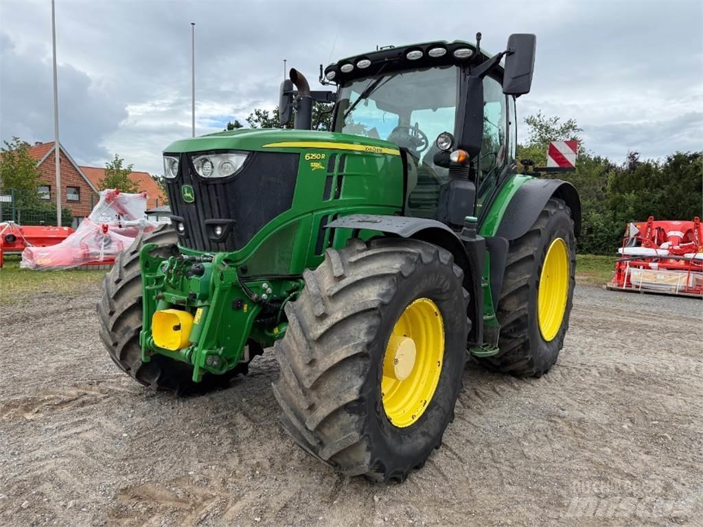 John Deere 6250R ماكينات زراعية أخرى