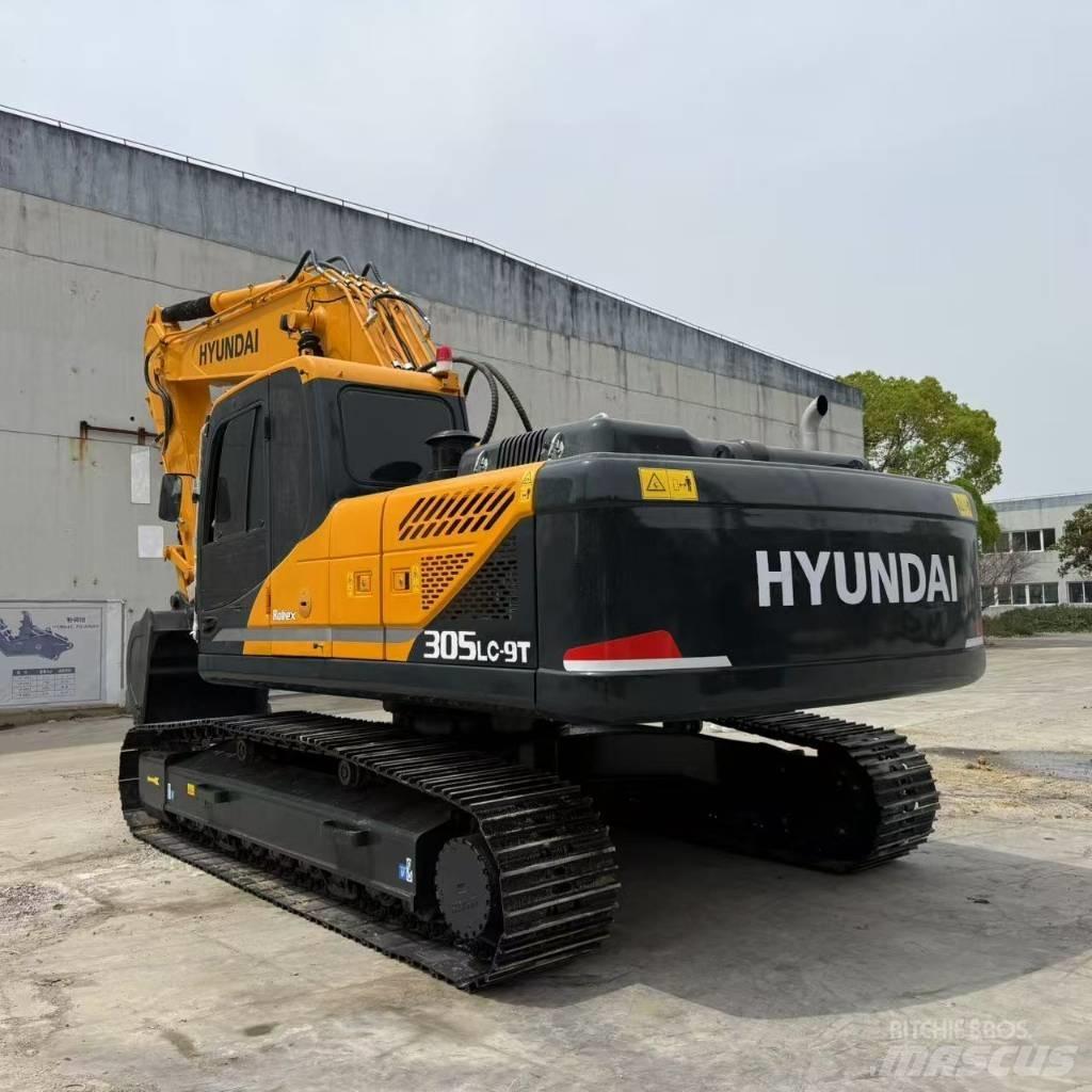 Hyundai 305 حفارات زحافة