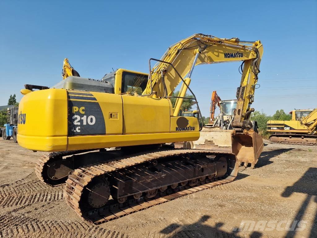 Komatsu PC 210 LC-8 حفارات زحافة