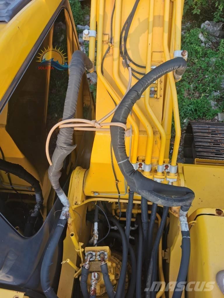 Komatsu PC 220-7 حفارات زحافة