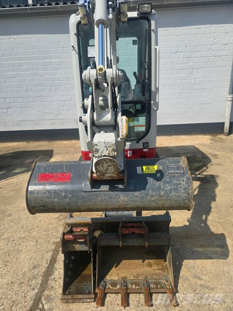 Takeuchi TB 216 A حفارات صغيرة أقل من 7 طن (حفارات صغيرة)