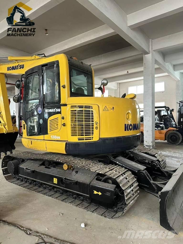Komatsu PC 138 -8 حفارات زحافة