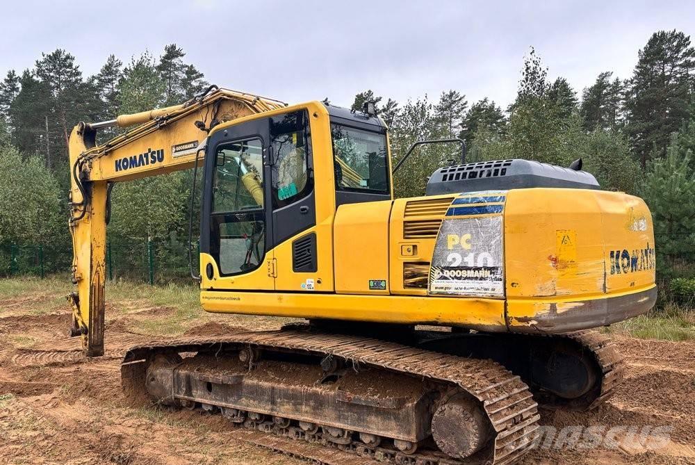 Komatsu PC 210 LC حفارات زحافة