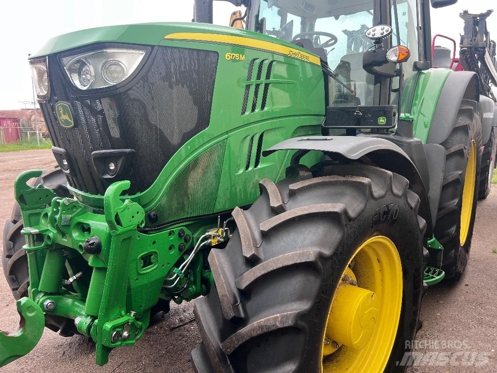 John Deere 6175 M الجرارات