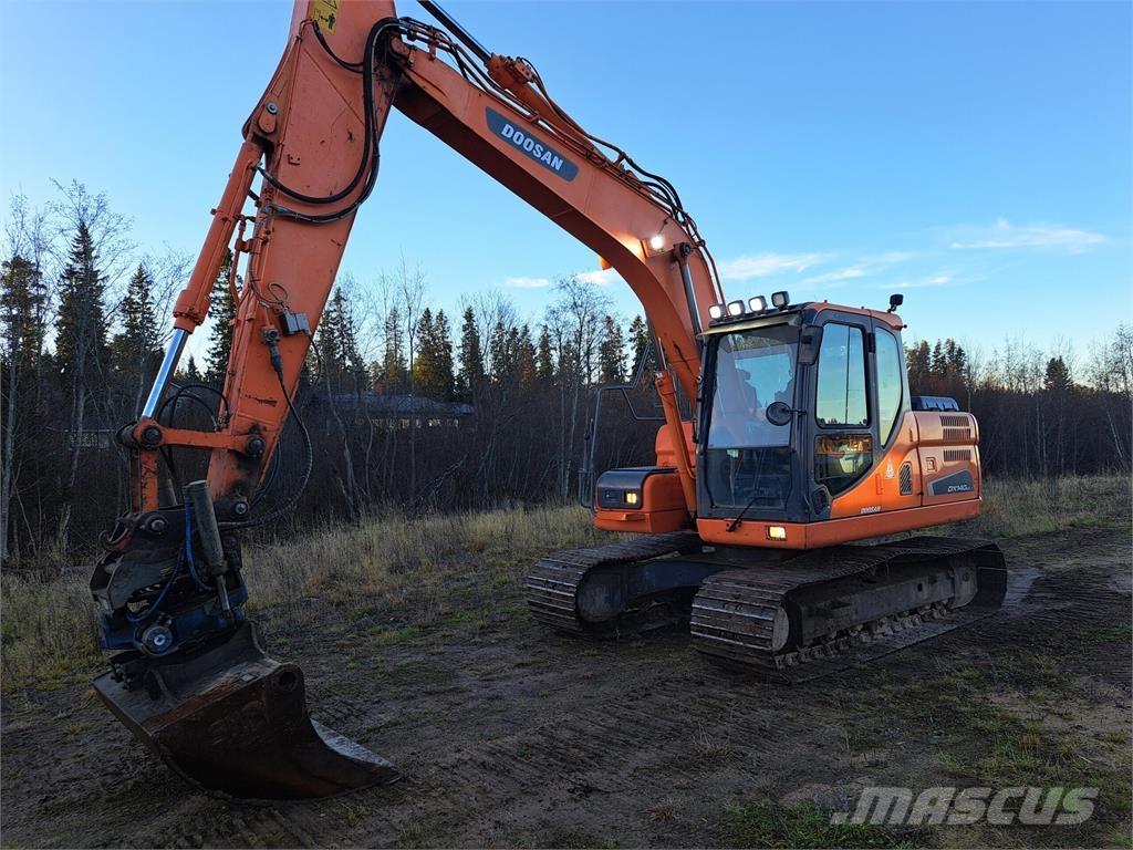 Doosan DX 140 LC-3 حفارات زحافة