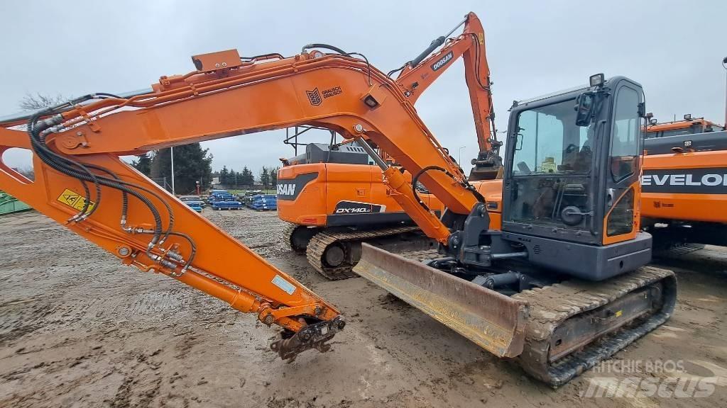 Doosan DX 85 R-3 حفارات وسط 7 طن - 12 طن