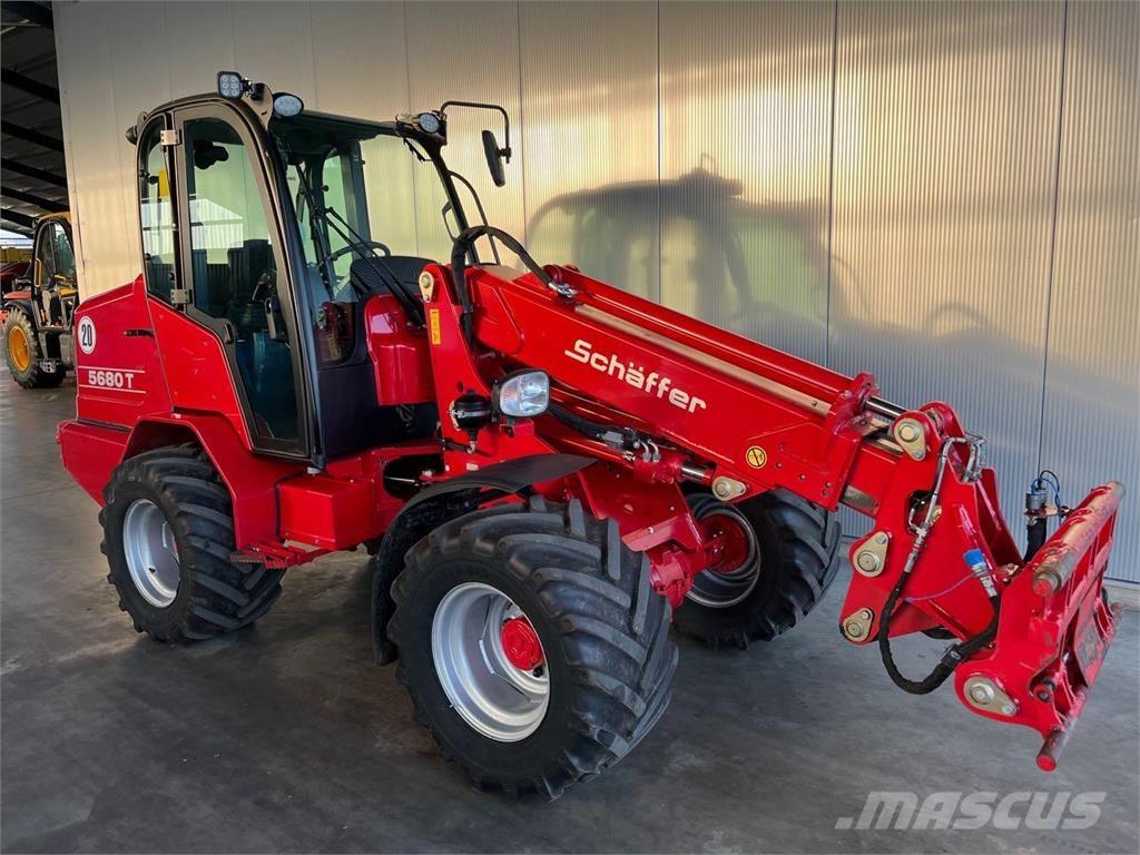 Schäffer 5680 T لوادر بعجل