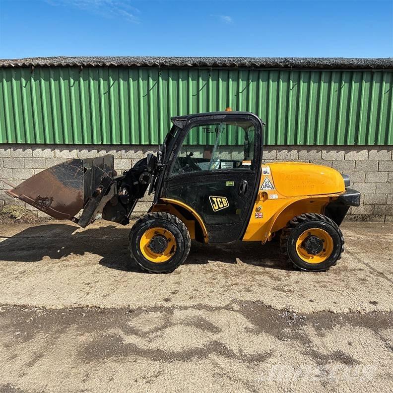 JCB 520-40 مناولات متداخلة