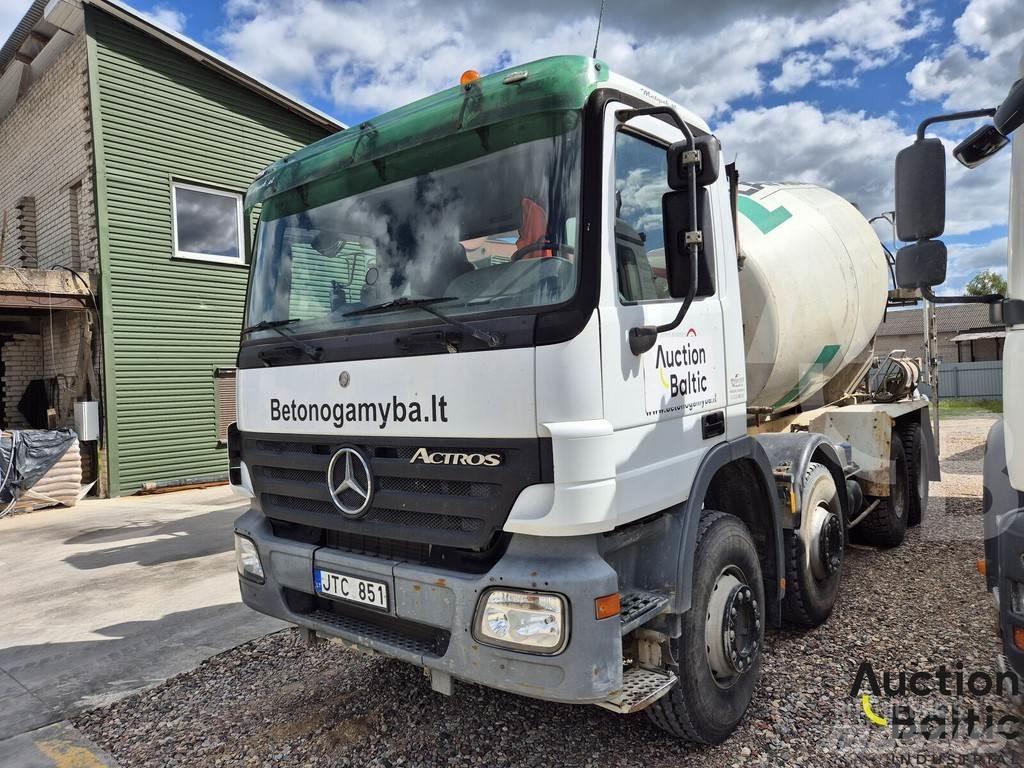 Mercedes-Benz 3236 شاحنات خرسانة
