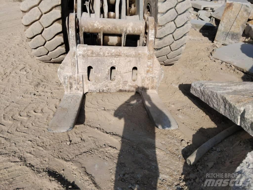 Volvo L 180 C لوادر بعجل