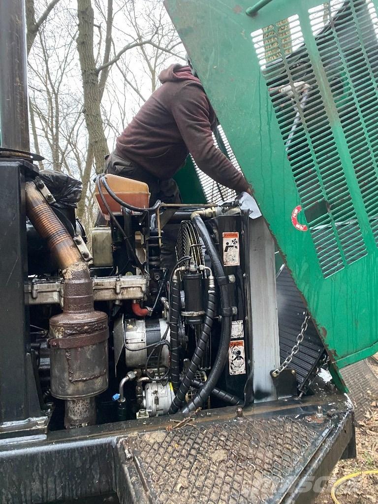 Timberjack 1410 B شاحنات