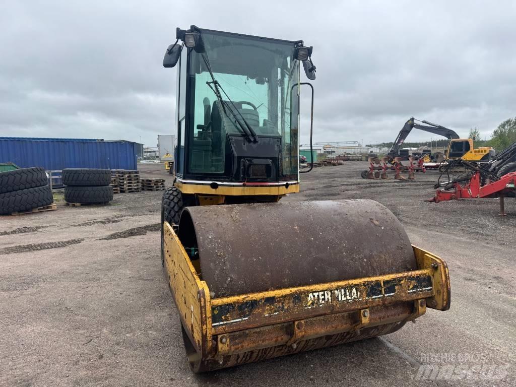 CAT CS 423 E مداحل أحادية الأسطوانة