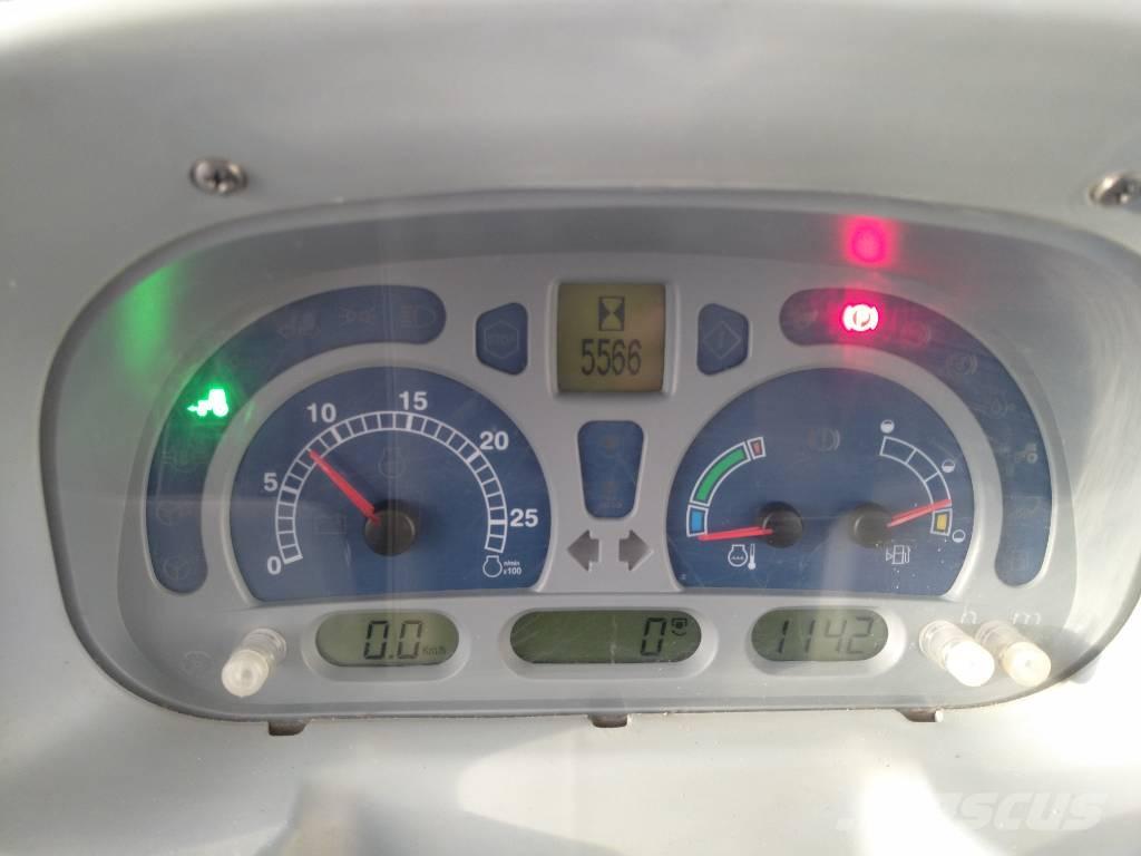 New Holland T 5050 الجرارات