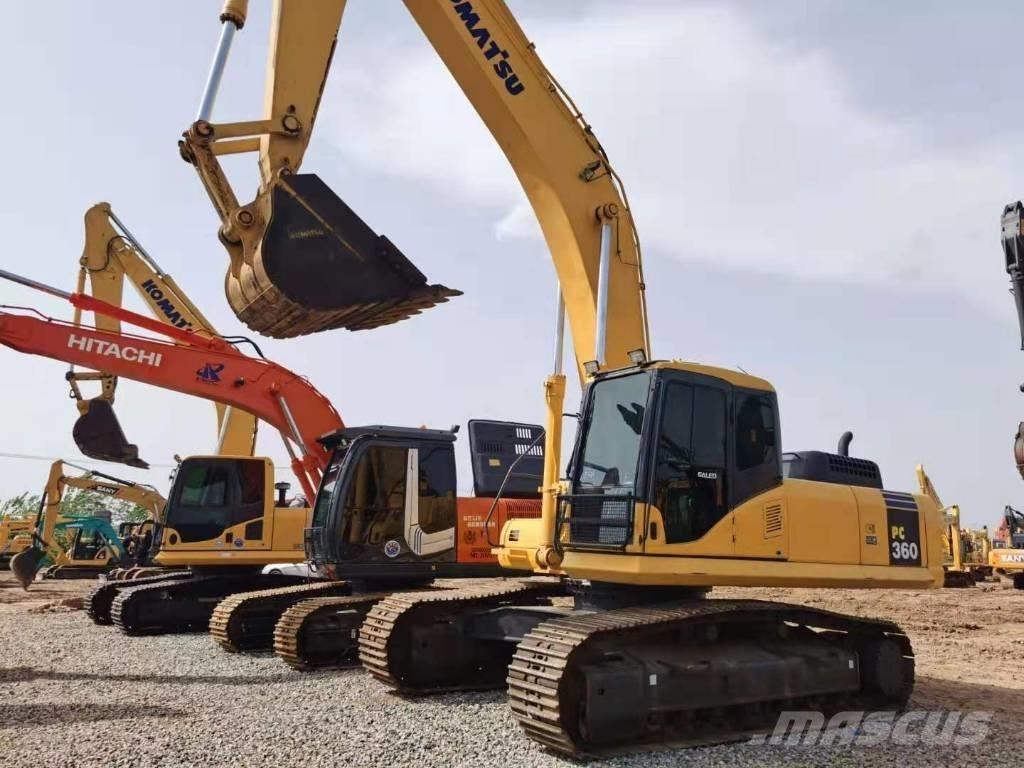 Komatsu PC360-7 حفارات زحافة