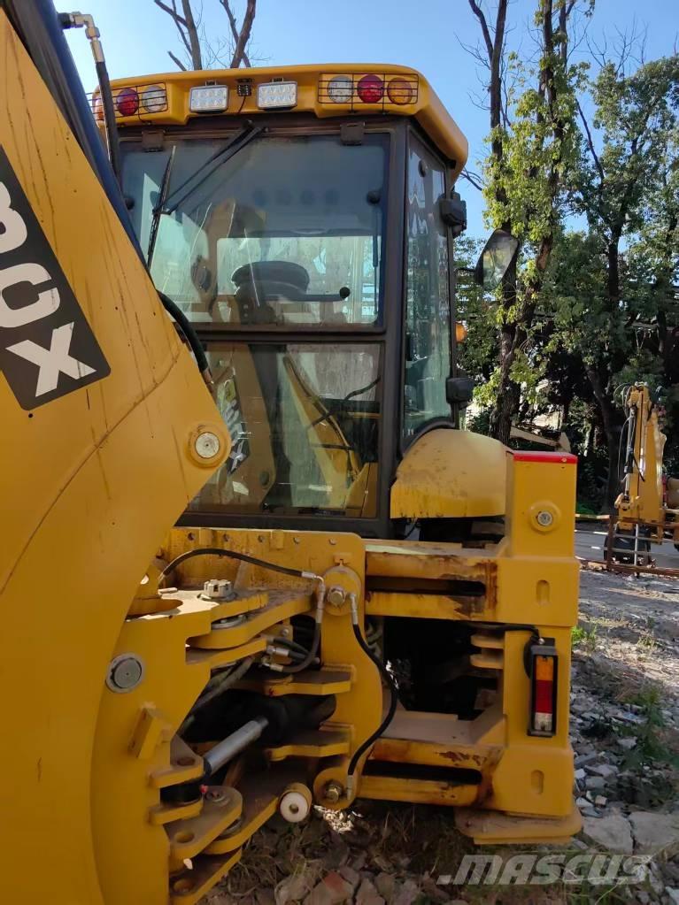 JCB 3 CX NEW MACHINE لوادر ذات جرافات عكسية