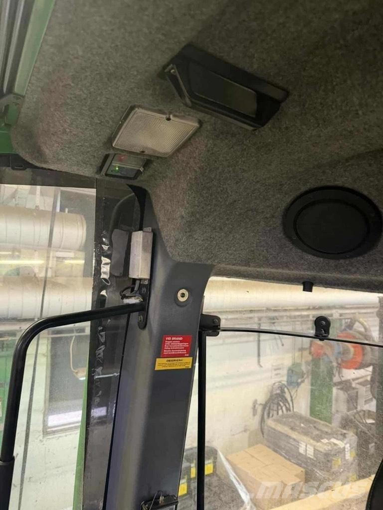 John Deere 1910E شاحنات