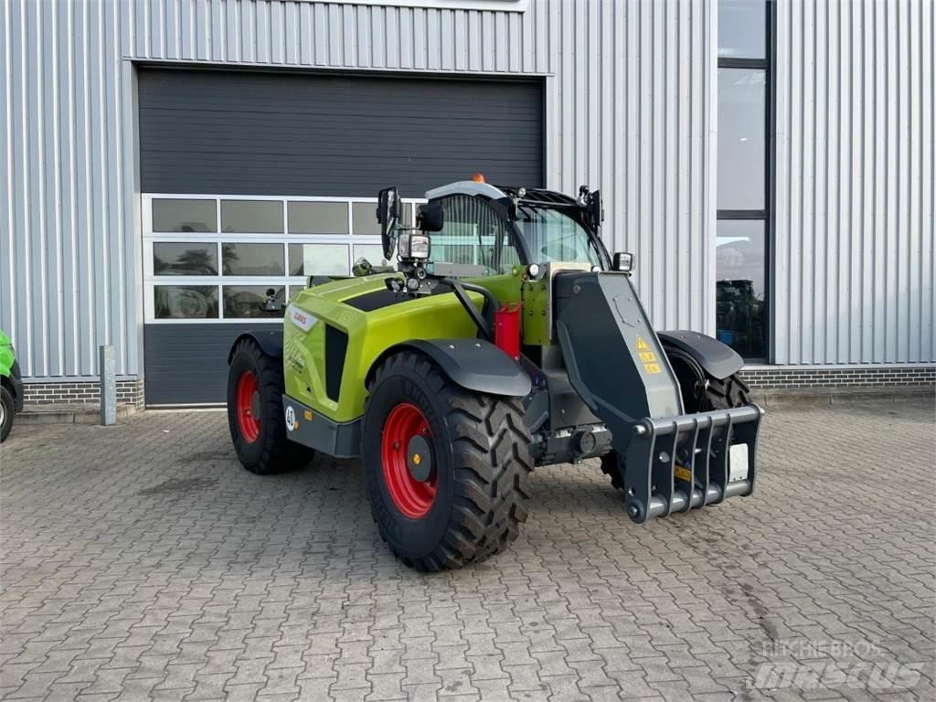 CLAAS Scorpion 756 مناولات متداخلة