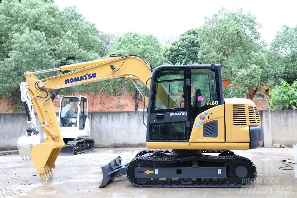 Komatsu PC 60-8 حفارات زحافة