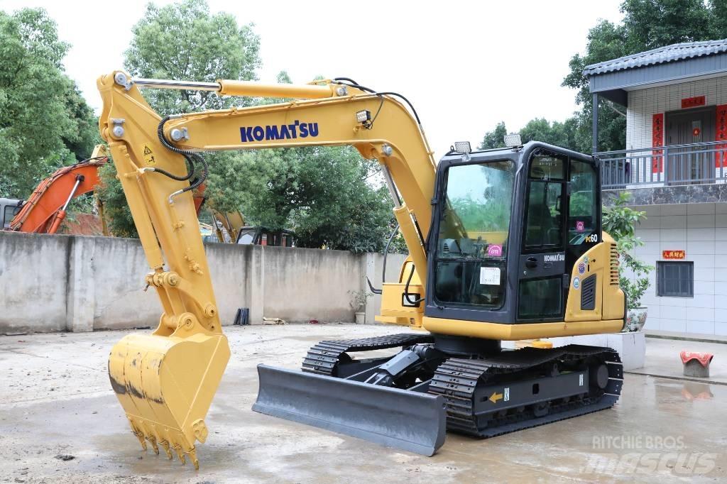 Komatsu PC 60-8 حفارات زحافة