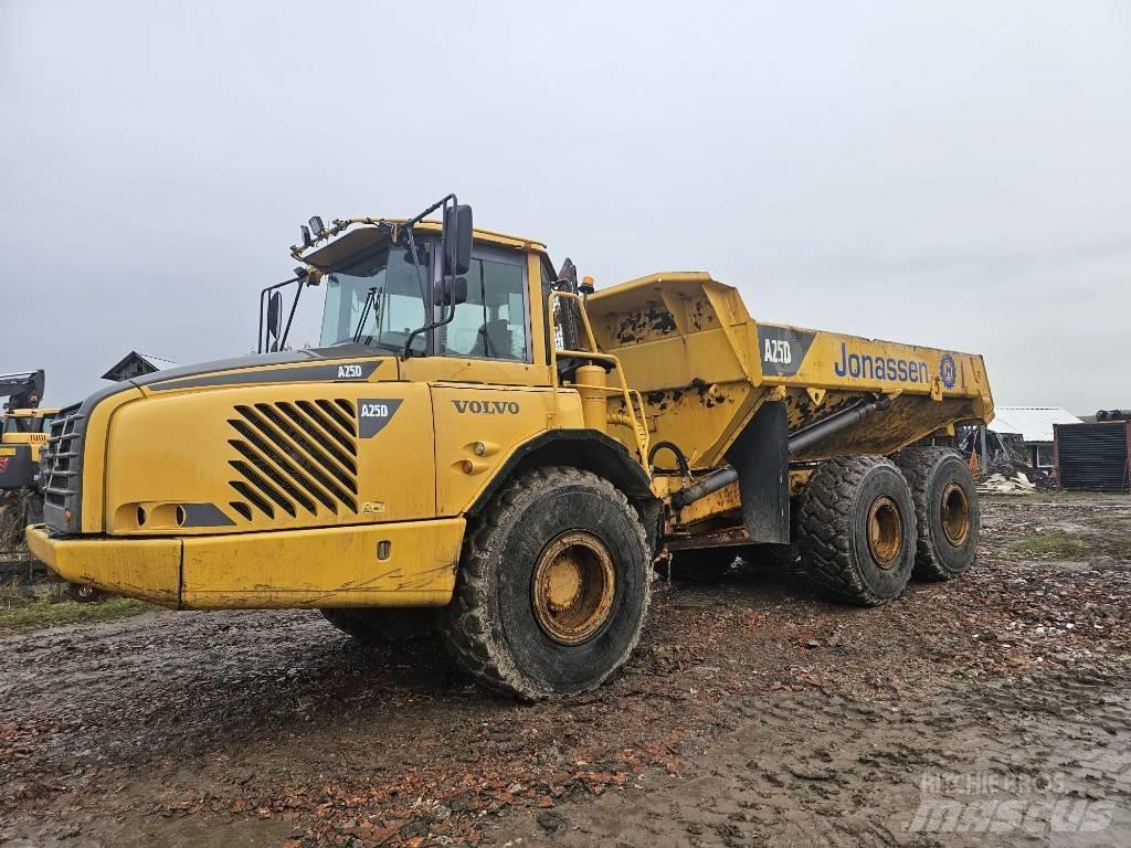 Volvo A25D / a30, a35 ساحبات مفصلية