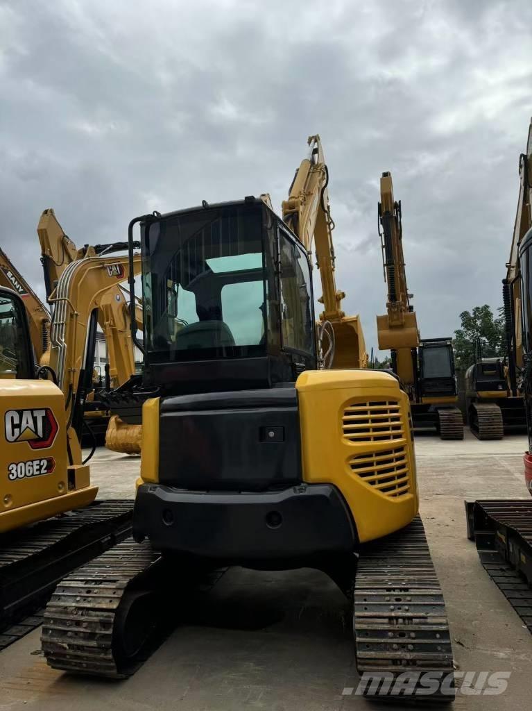 Komatsu PC 35 MR حفارات صغيرة أقل من 7 طن (حفارات صغيرة)