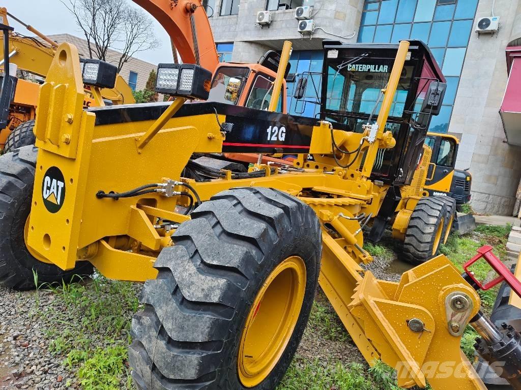 CAT 12 G معدات تمهيد الطرق