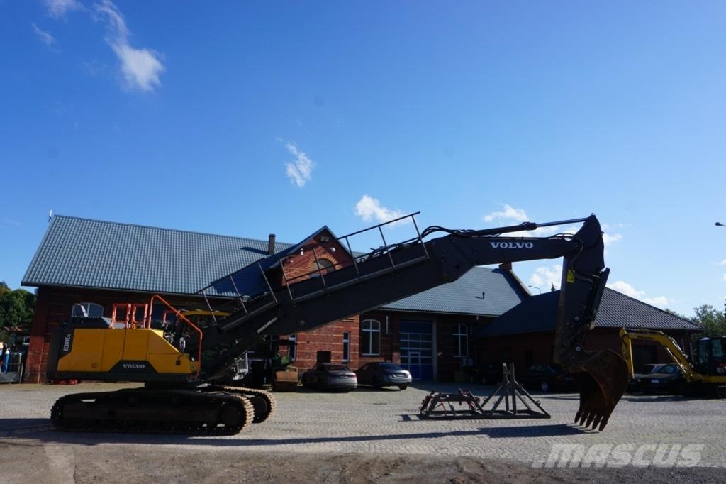 Volvo EC 300 E حفارات زحافة