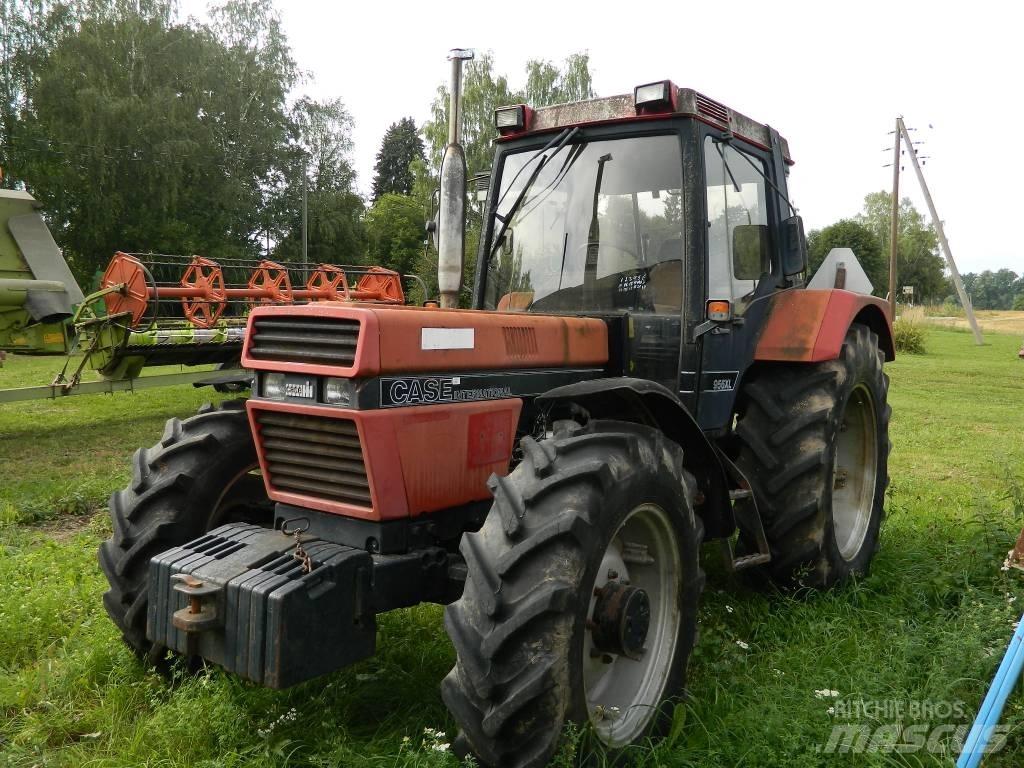 International 956 XL الجرارات