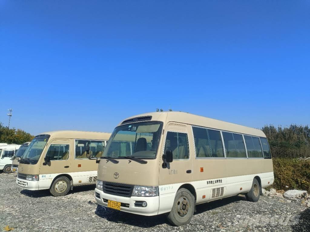 Toyota Coaster Bus حافلة صغيرة