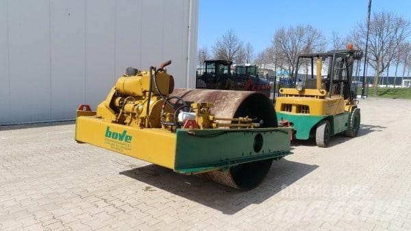 Vibromax W 501 مداحل رجاجة مجرورة
