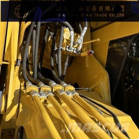 Komatsu PC 210 حفارات زحافة