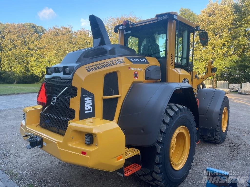 Volvo L 90 H لوادر بعجل
