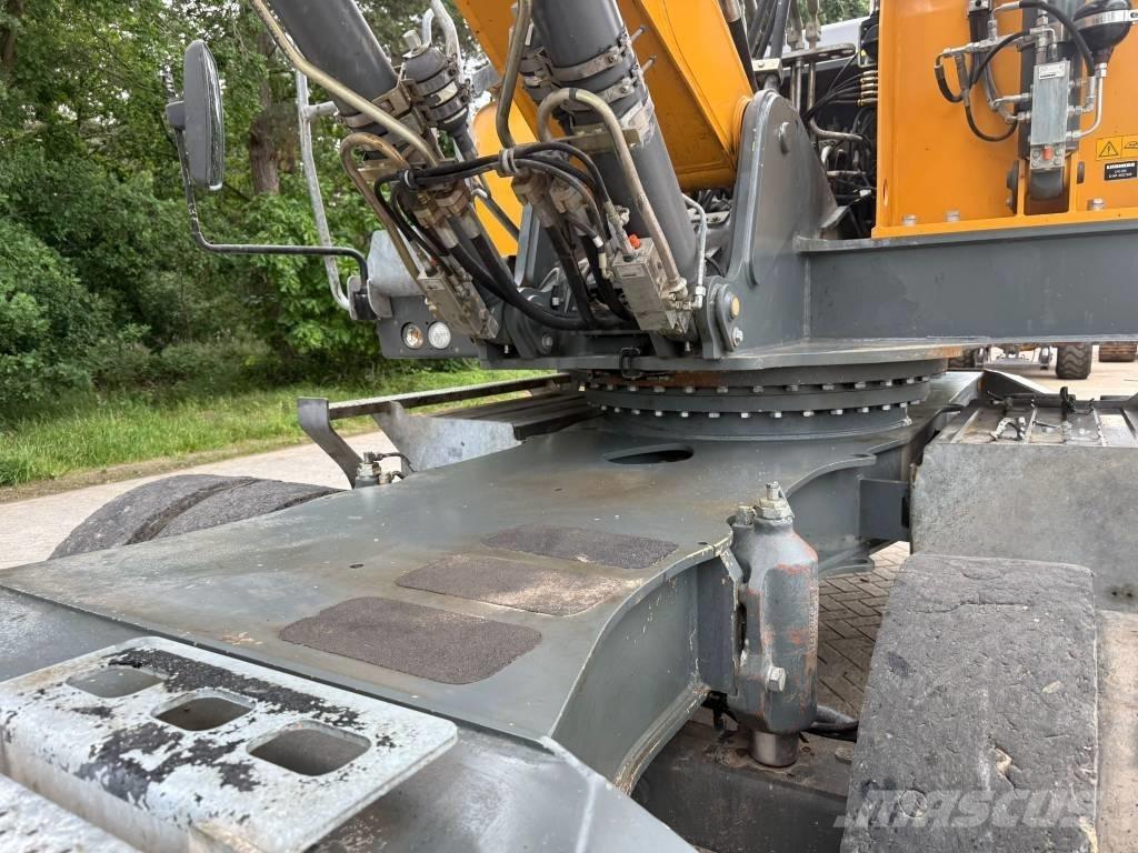 Liebherr LH 22 M مناولات المخلفات / مناولات صناعية