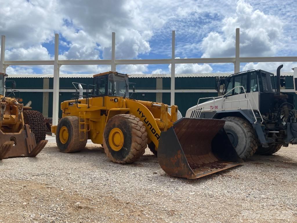 Hyundai HL 780-3 A لوادر بعجل