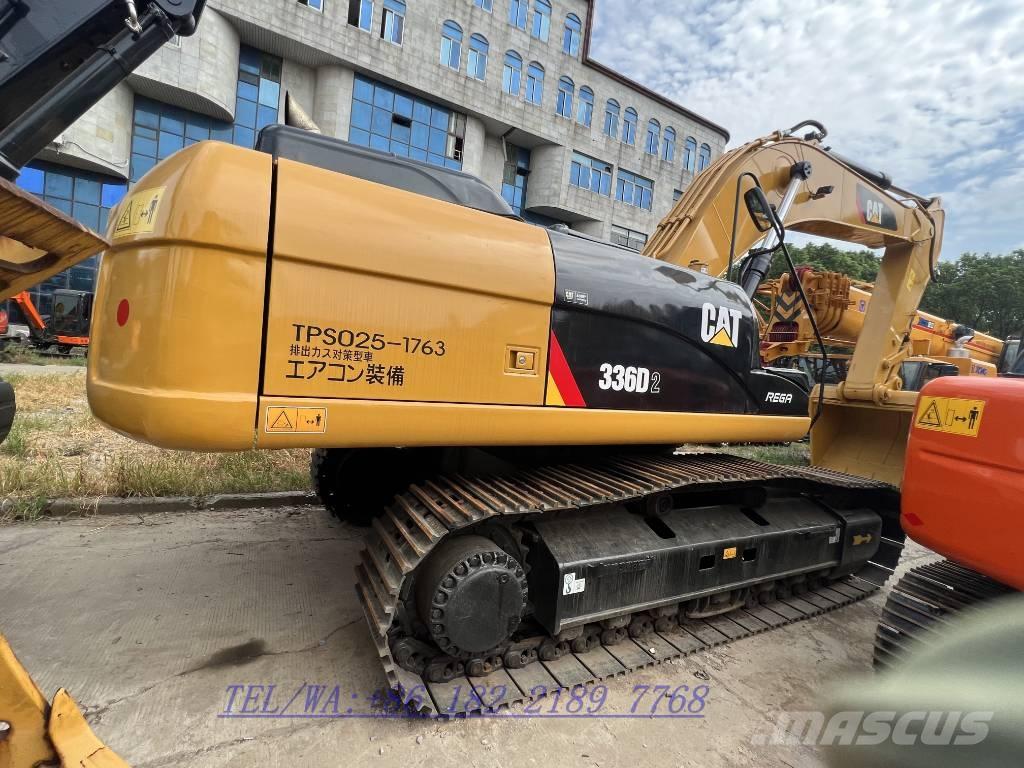 CAT 336 D L حفارات زحافة