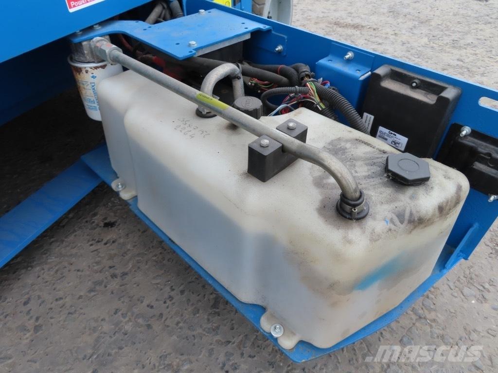 Genie GS 4047 رافعات مقصية الشكل