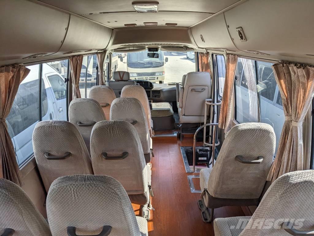 Toyota Coaster Bus حافلة صغيرة