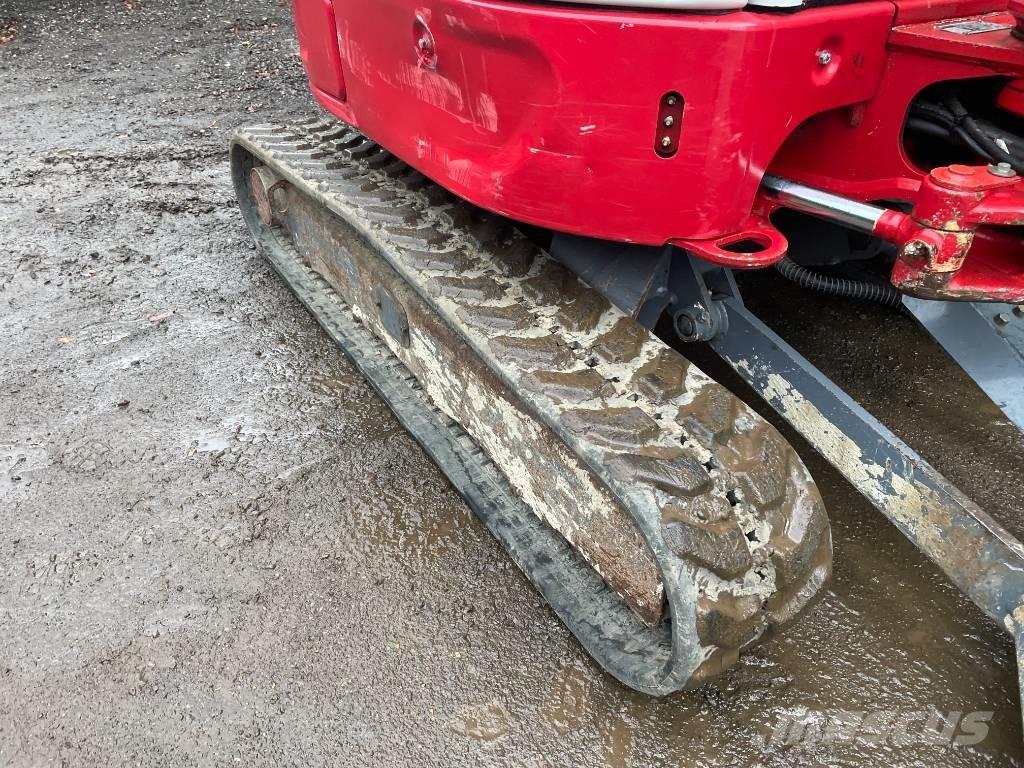 Takeuchi TB 325 R حفارات صغيرة أقل من 7 طن (حفارات صغيرة)