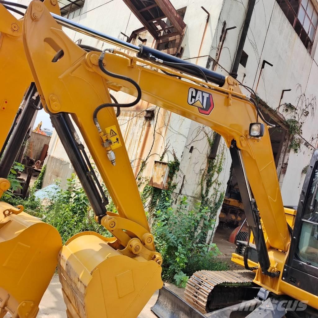 CAT 306 E حفارات زحافة