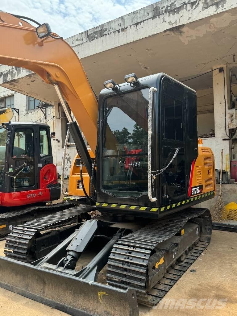 Sany SY 75 C حفارات صغيرة أقل من 7 طن (حفارات صغيرة)