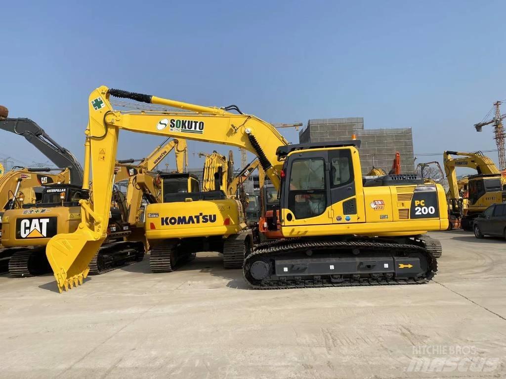 Komatsu pc200-8 حفارات زحافة