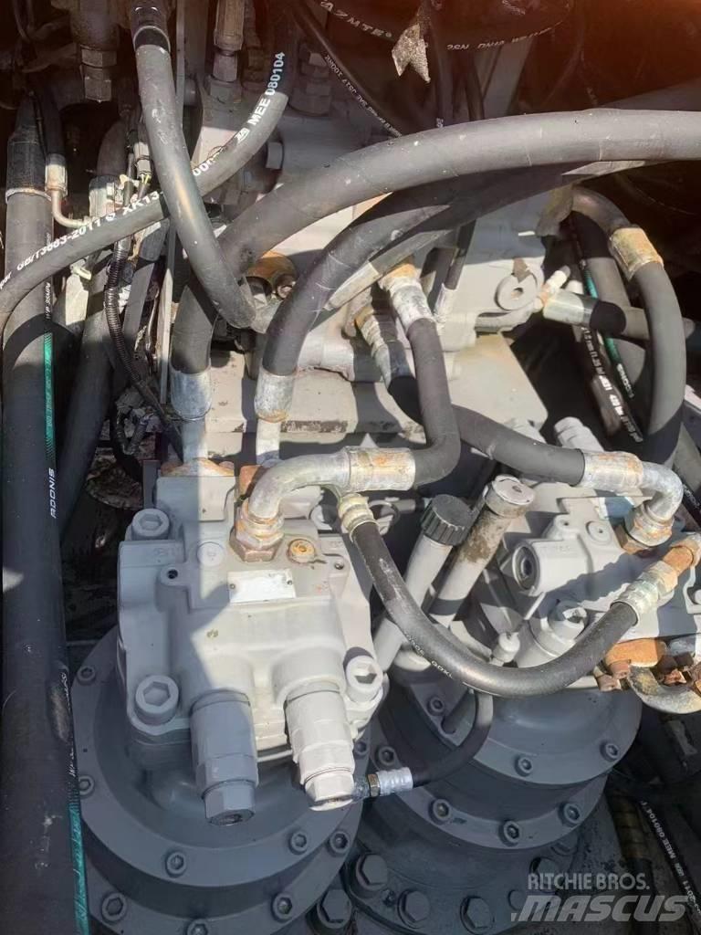 Hitachi ZX 450 H حفارات زحافة
