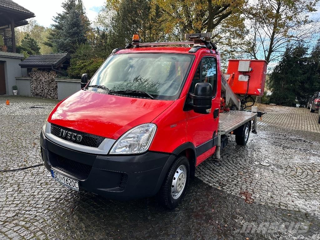 Iveco Daily 2.3 المنصات الهوائية المثبتة على شاحنة