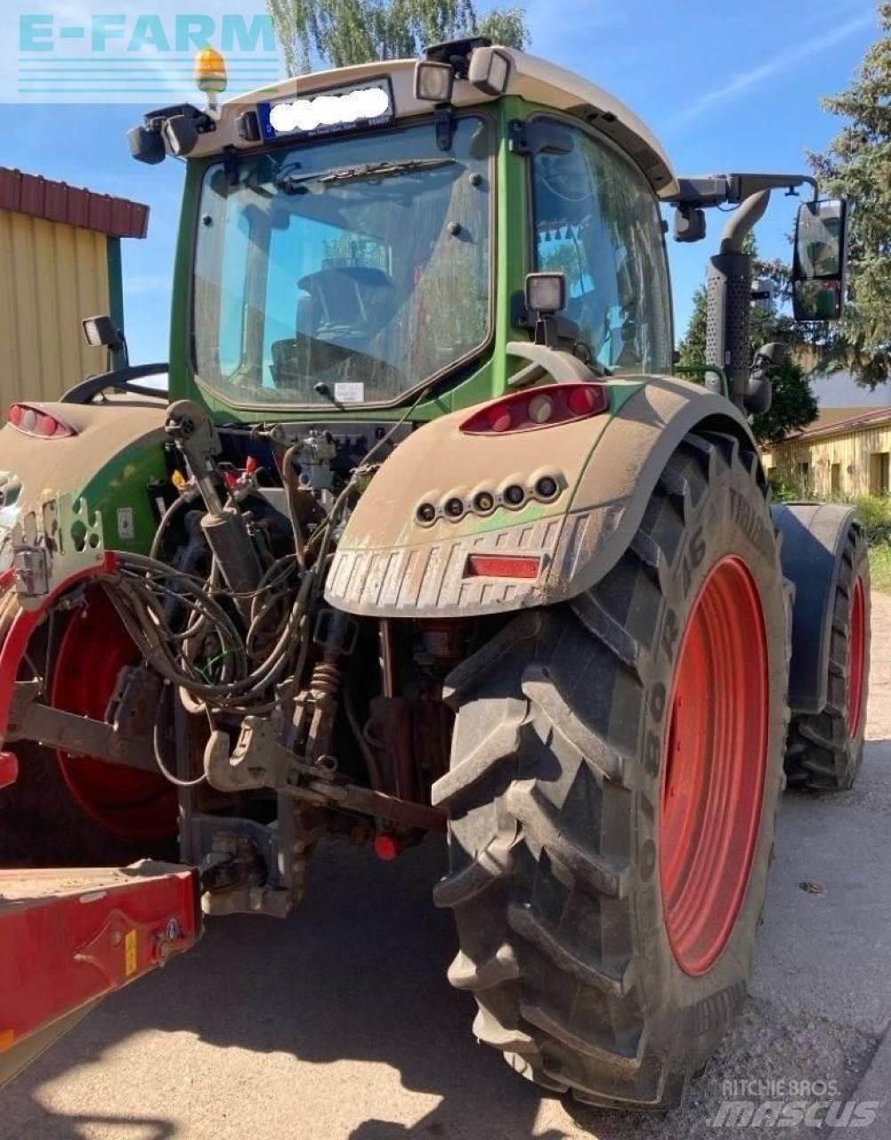 Fendt 724 vario الجرارات