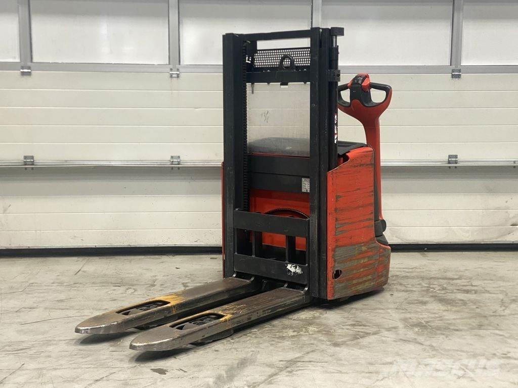 Linde L12 I معدات التكديس الجوالة